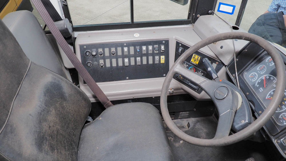 2006 Thomas bus; VIN: 4UZAAXCS97CX09442, Odometer 124824 - Swico